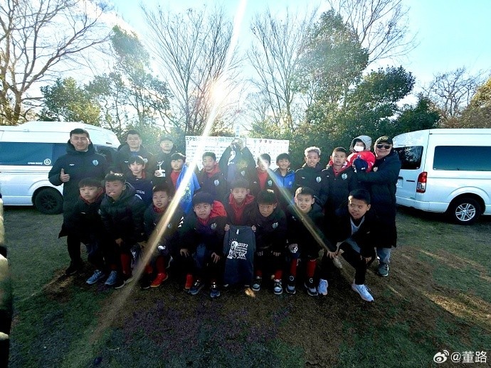  8戰(zhàn)全勝奪日本杯賽冠軍！中國足球小將發(fā)布感謝信