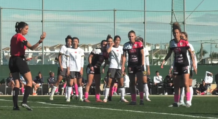  唐佳麗梅開二度、邵子欽破門，中國女足3-2擊敗Alhama俱樂部女足