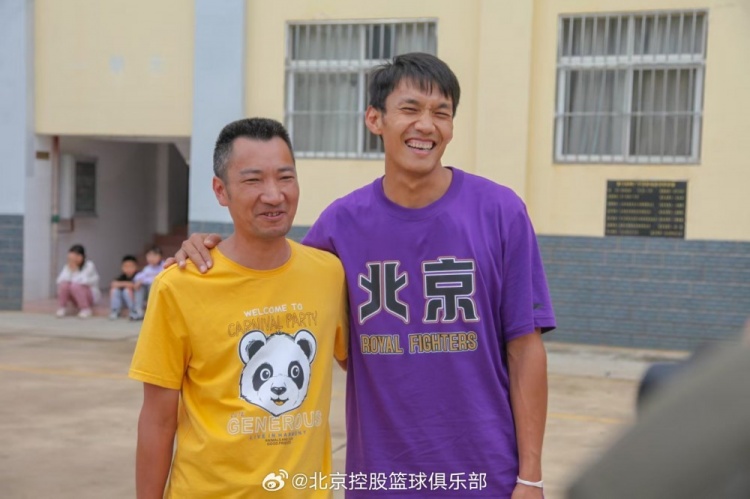  那一封信的故事還在延續(xù) 矣進(jìn)宏母校的師生們來到北京了！