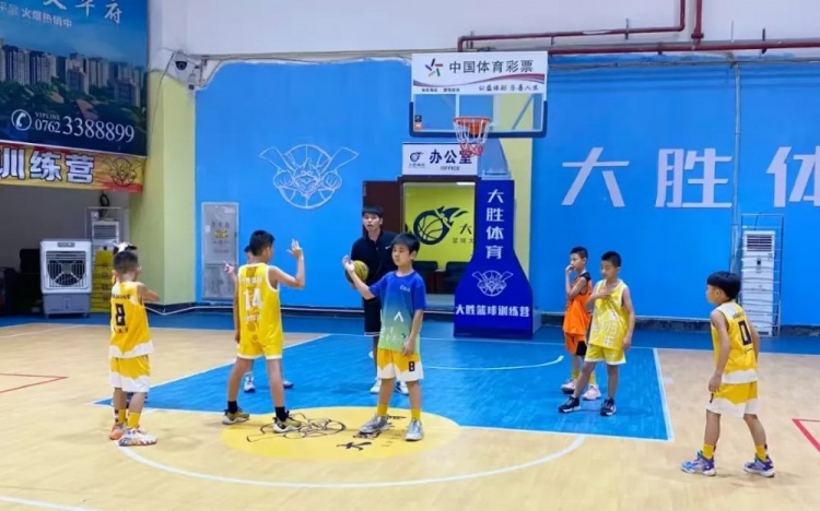  廣東河源體彩少兒籃球培訓(xùn)班：結(jié)營不散場，夢想正啟航