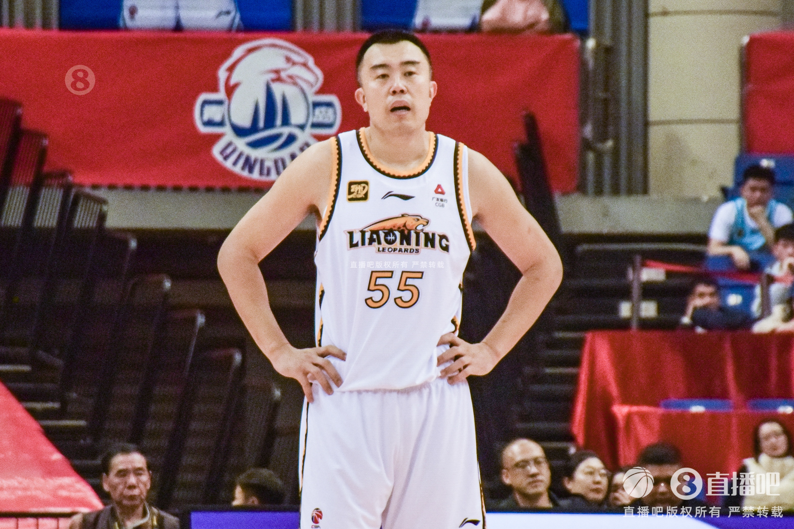  老將盡力了！韓德君5中4高效拿下14分6籃板