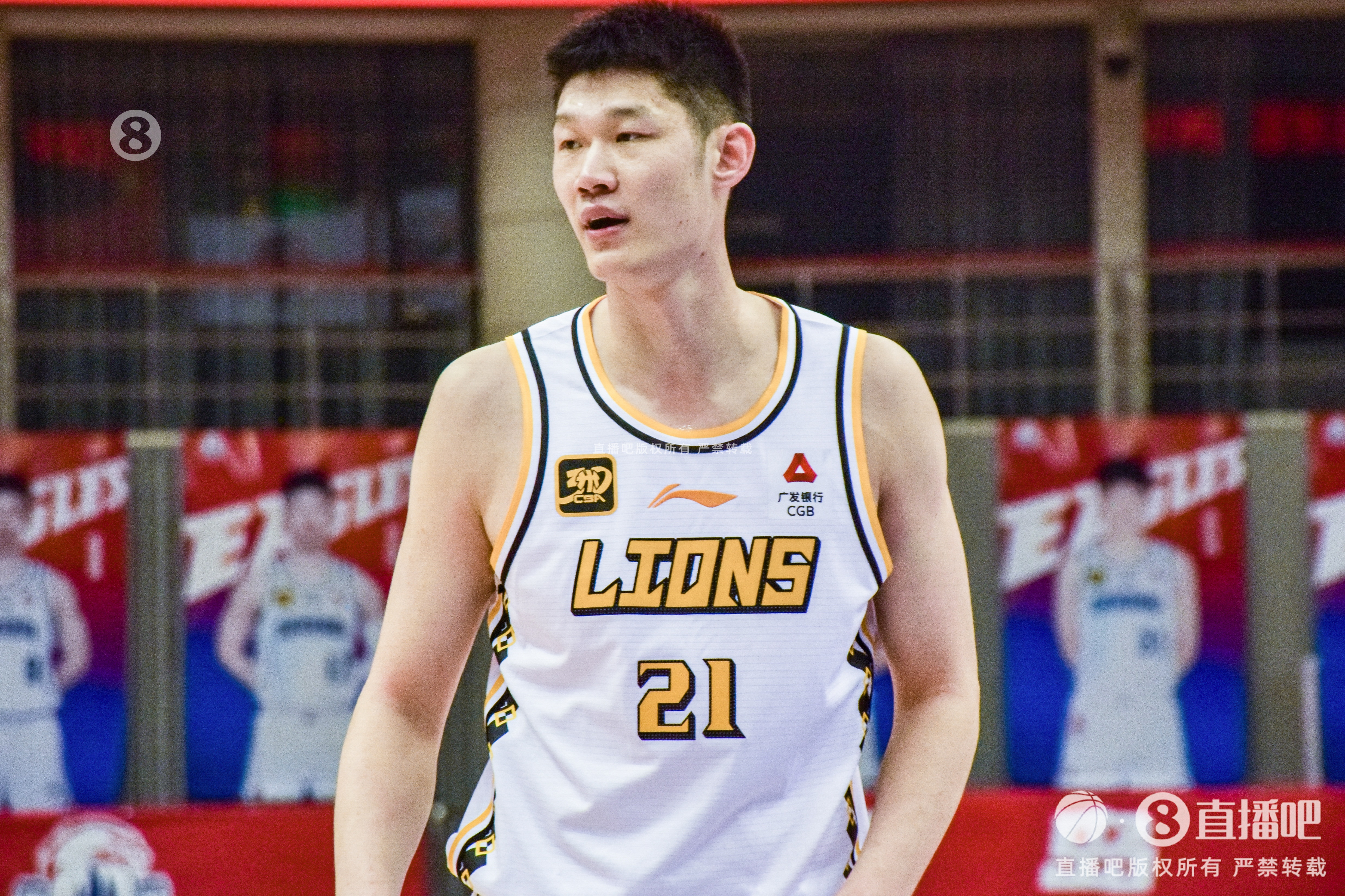  15僅中4！孔德昕：孫銘徽傷缺 胡金秋打出了生涯最低效一戰(zhàn)